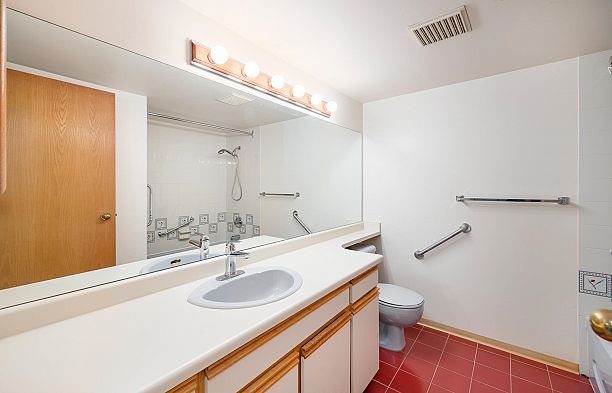 404 522 Moberly Road False Creek