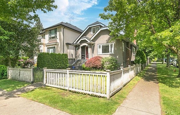 2903 W 42nd Avenue Kerrisdale