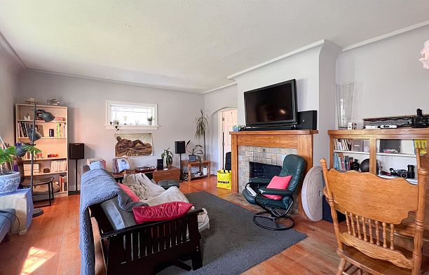 3088 Discovery Street Point Grey