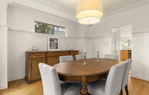 2527 W 37th Avenue MacKenzie Heights