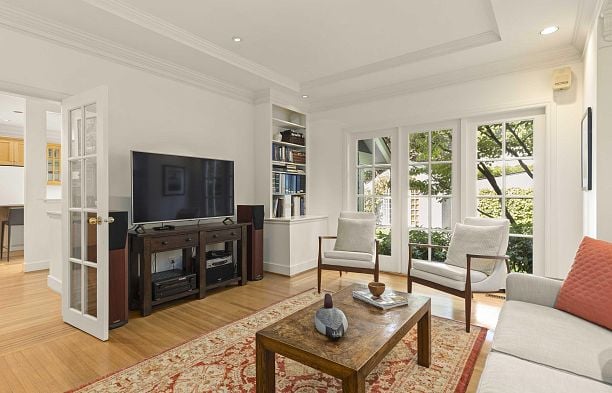 2527 W 37th Avenue MacKenzie Heights