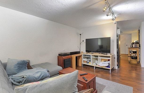 2903 W 42nd Avenue Kerrisdale