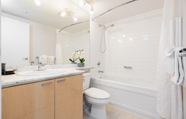 1505 1200 W Georgia Street West End VW