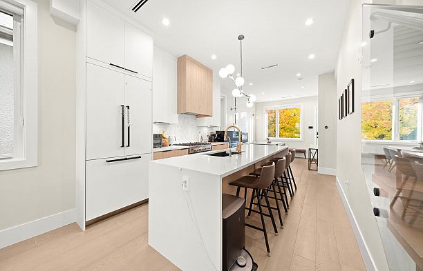 2815 W 19th Avenue Arbutus