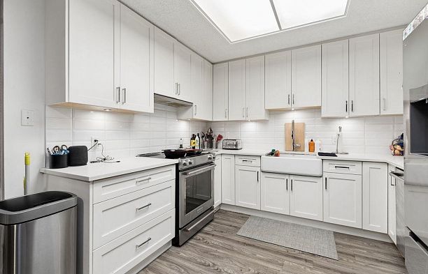 4418 Yew Street Quilchena