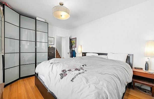 2903 W 42nd Avenue Kerrisdale