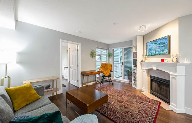 304 8989 Hudson Street Marpole