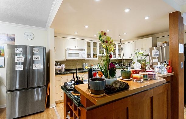 10 1425 Lamey's Mill Road False Creek