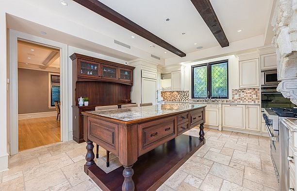 1198 W 55th Avenue South Granville