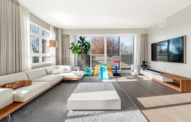 PH4 2089 W 43rd Avenue Kerrisdale