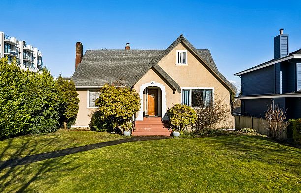 475 W 27th Avenue Cambie