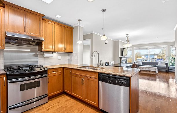 406 2103 W 45th Avenue Kerrisdale