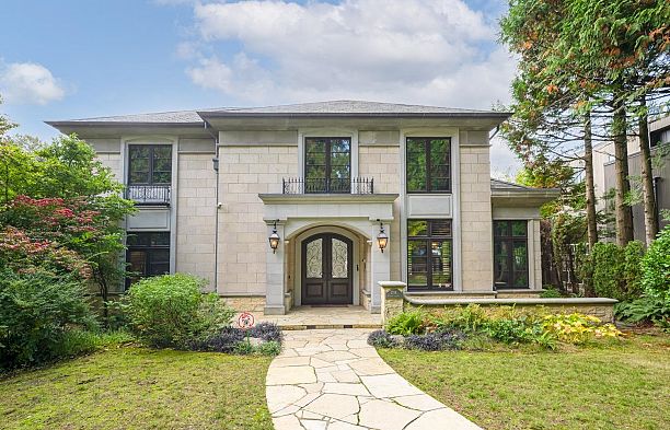 1198 W 55th Avenue South Granville