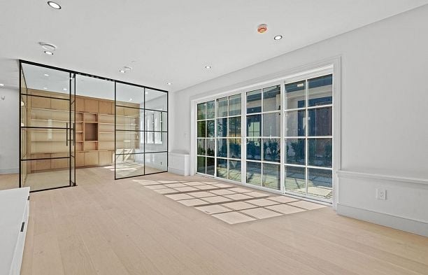 6855 Cypress Street Kerrisdale