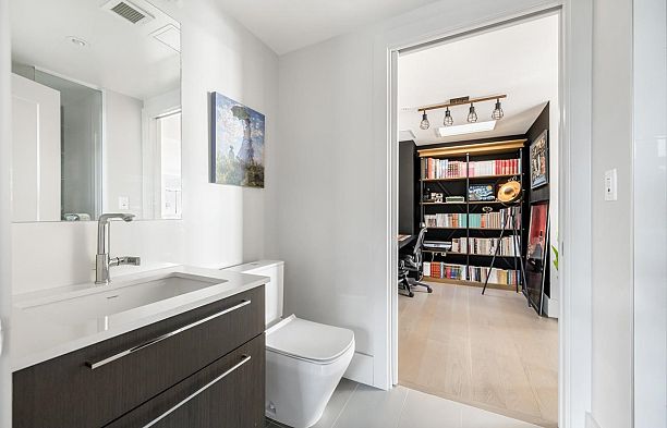 PH4 2089 W 43rd Avenue Kerrisdale