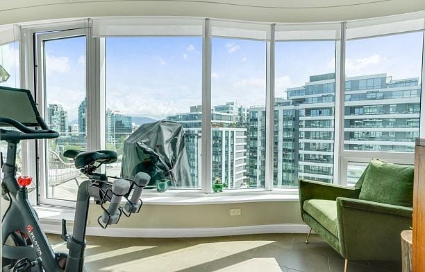 1005 1661 Ontario Street False Creek