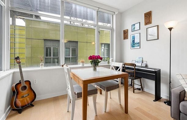 403 181 W 1st Avenue False Creek