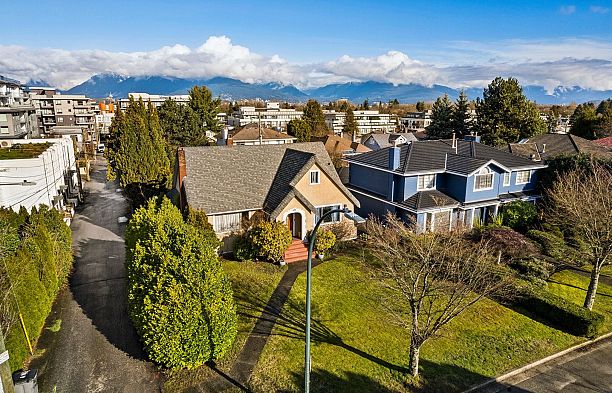 475 W 27th Avenue Cambie