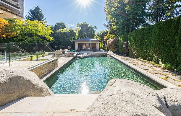 1198 W 55th Avenue South Granville