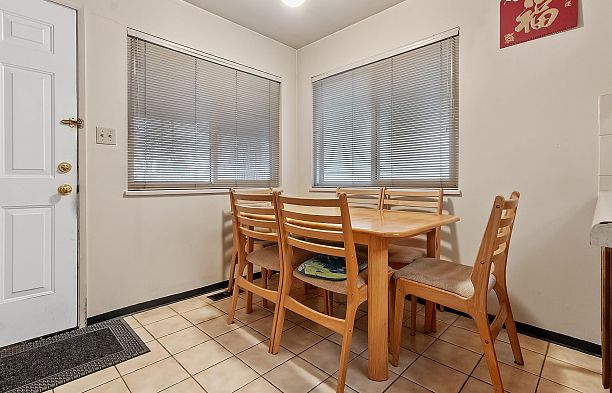 352 E 38th Avenue Main