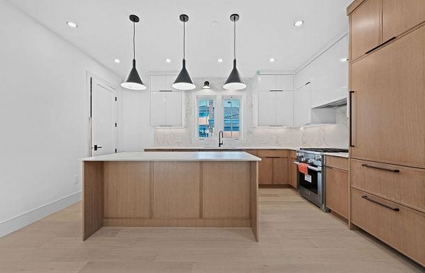 6855 Cypress Street Kerrisdale