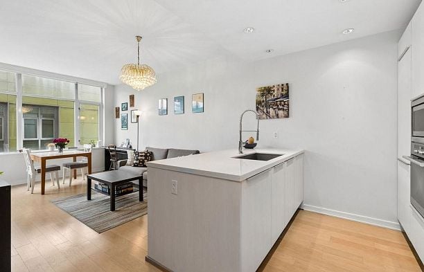 403 181 W 1st Avenue False Creek