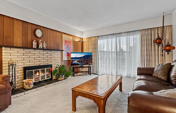 352 E 38th Avenue Main