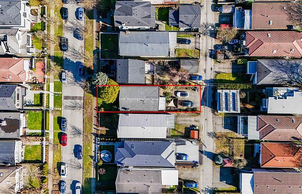 352 E 38th Avenue Main