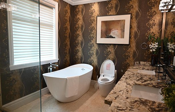 1985 W 52nd Avenue Kerrisdale