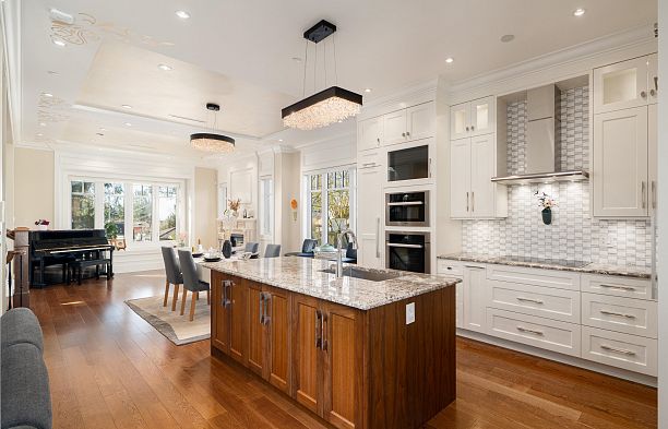 3287 W 38th Avenue Kerrisdale