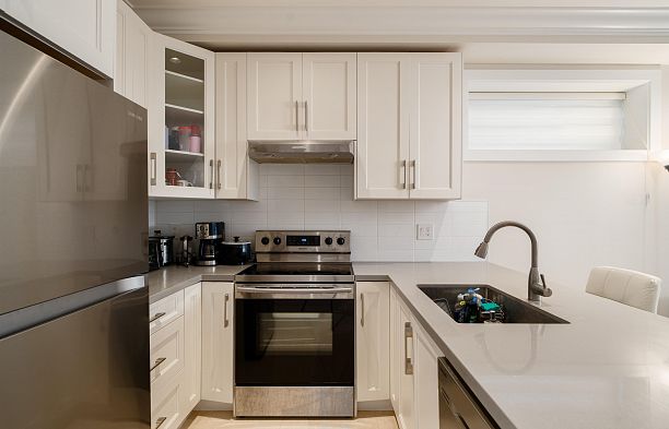 3287 W 38th Avenue Kerrisdale