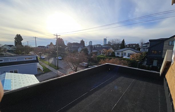 1 98 W 37th Avenue Cambie