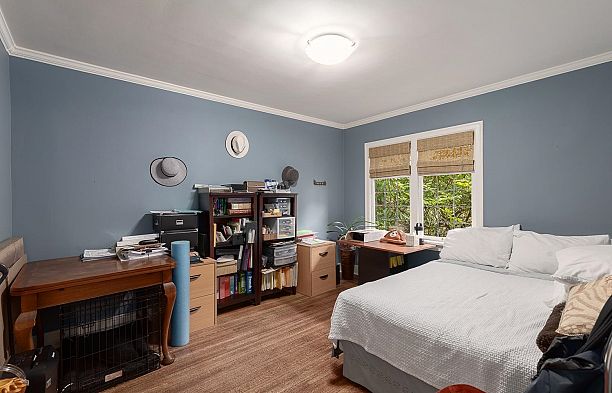 6137 Mccleery Street Kerrisdale