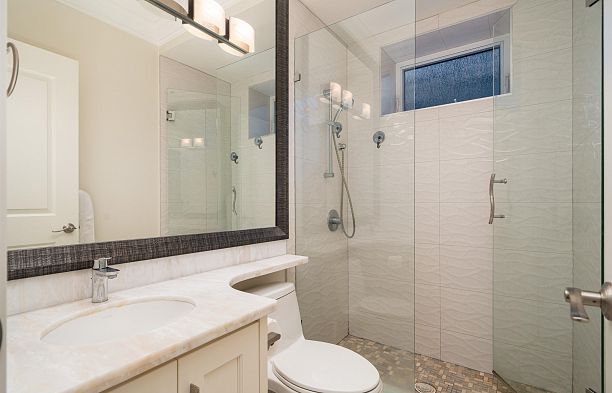 3287 W 38th Avenue Kerrisdale