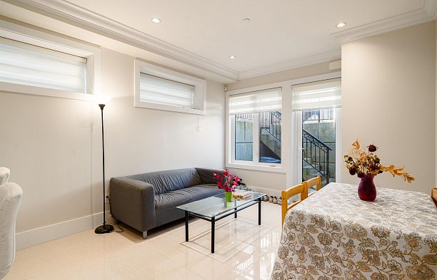 3287 W 38th Avenue Kerrisdale