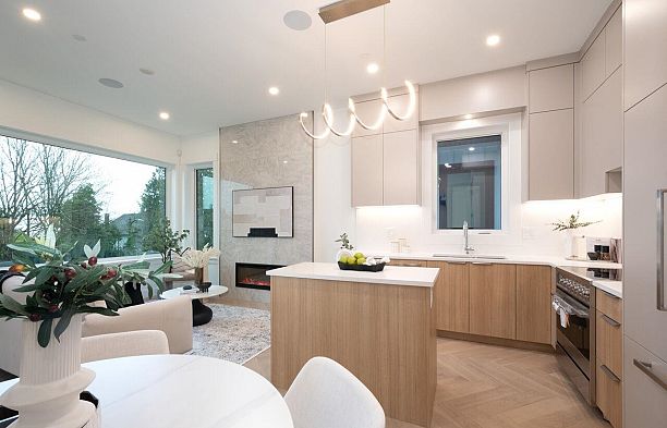 4426 W 4th Avenue Point Grey