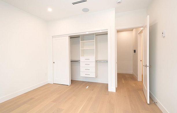 4424 W 4th Avenue Point Grey