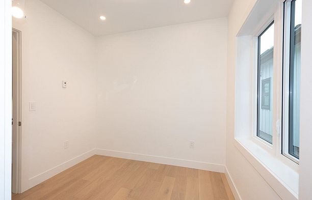 4424 W 4th Avenue Point Grey