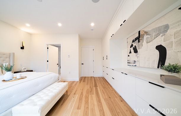 2837 W 31st Avenue MacKenzie Heights