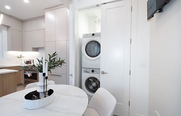 4426 W 4th Avenue Point Grey