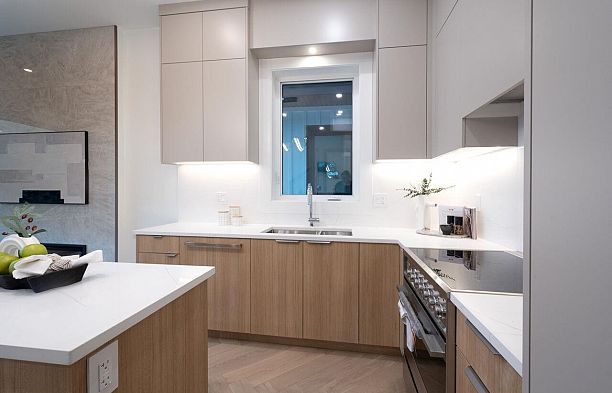 4426 W 4th Avenue Point Grey