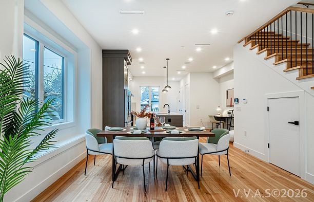 2837 W 31st Avenue MacKenzie Heights