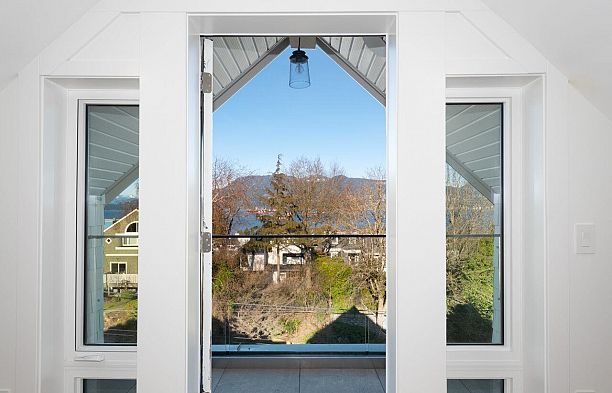 4426 W 4th Avenue Point Grey