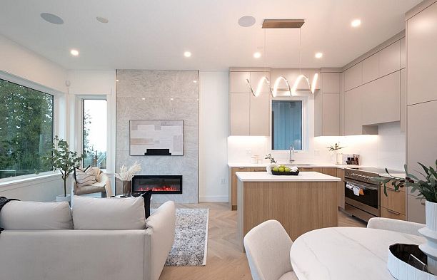 4426 W 4th Avenue Point Grey