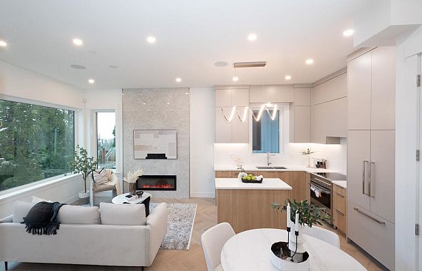 4426 W 4th Avenue Point Grey