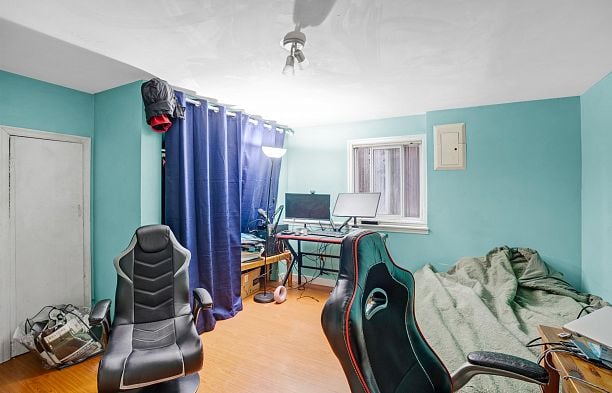 285 E 48th Avenue Main