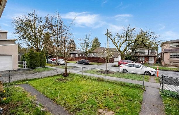 285 E 48th Avenue Main