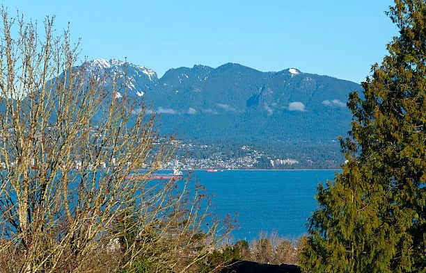 4426 W 4th Avenue Point Grey