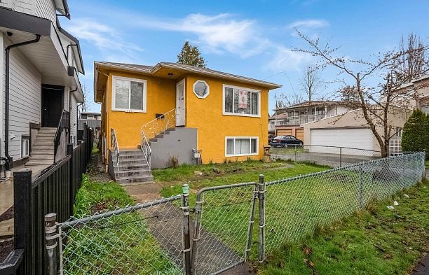 285 E 48th Avenue Main