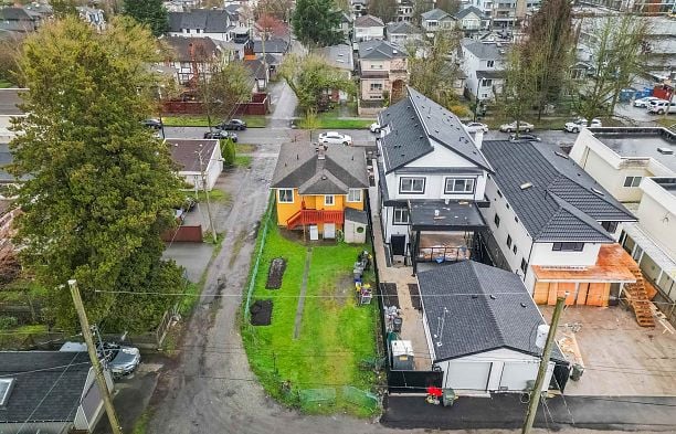 285 E 48th Avenue Main